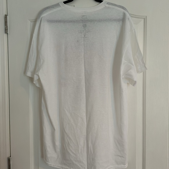 Hello Kitty Strawberry tee XL - Picture 3 of 5
